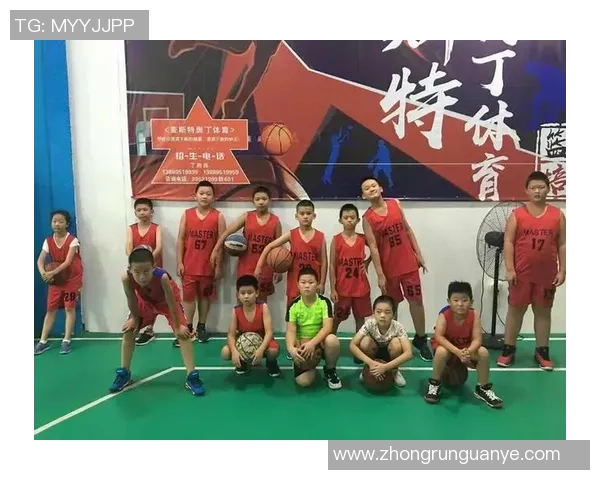 上海篮球队荣登篮球意识排行榜第三名展现出色团队配合与战术执行力